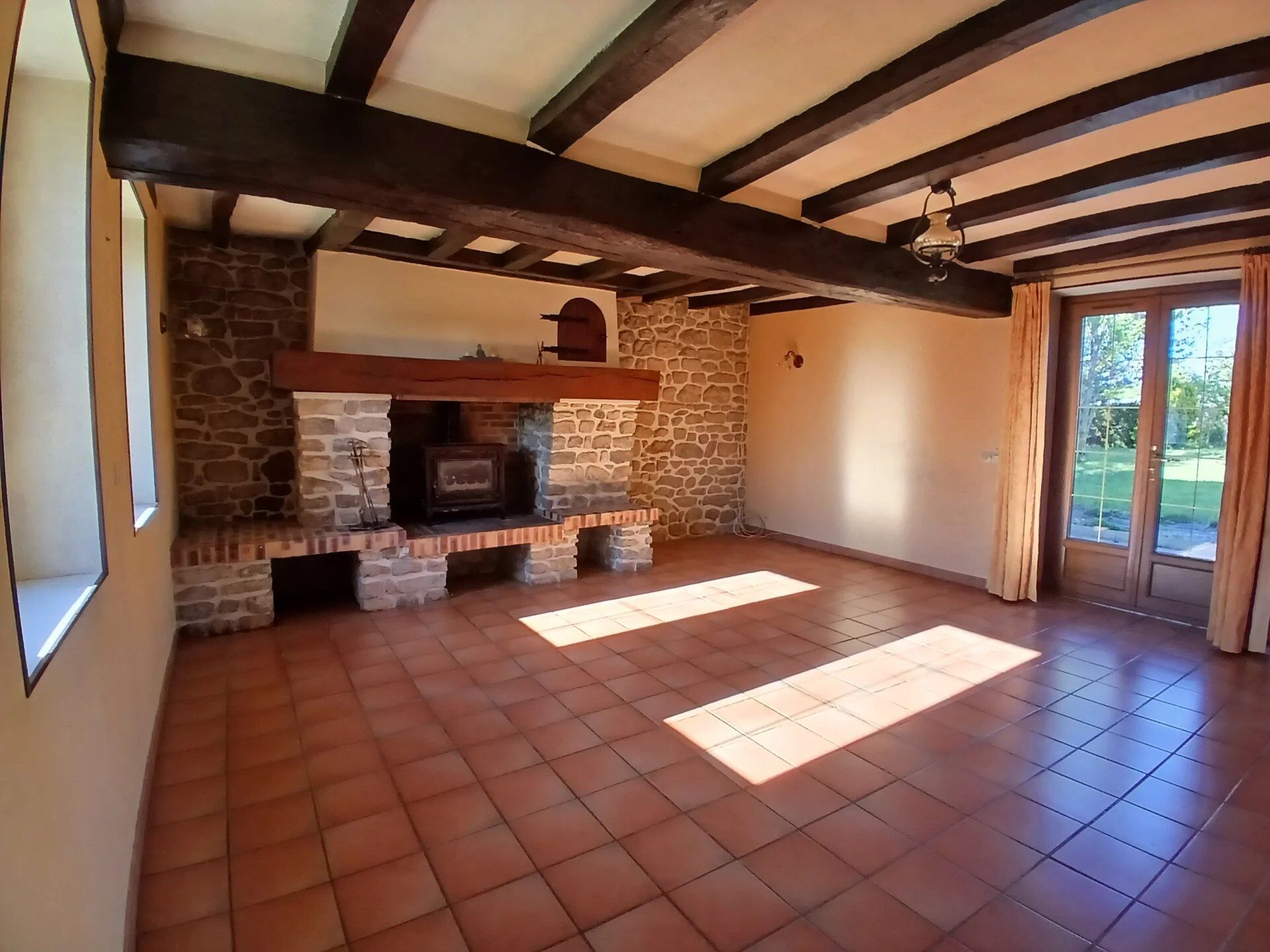 Maison 2 pièces 78 m² · à Thianges · 78 m² · 79 000 €