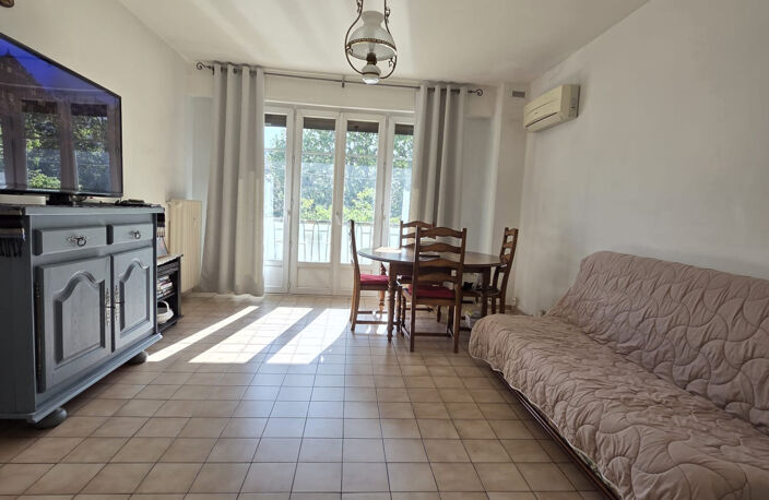 Grand appartement rare balcon 13003 — photo 2