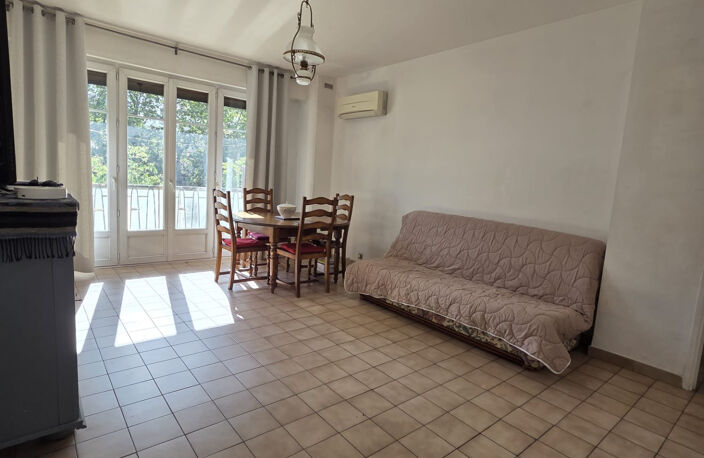 Grand appartement rare balcon 13003 — photo 3