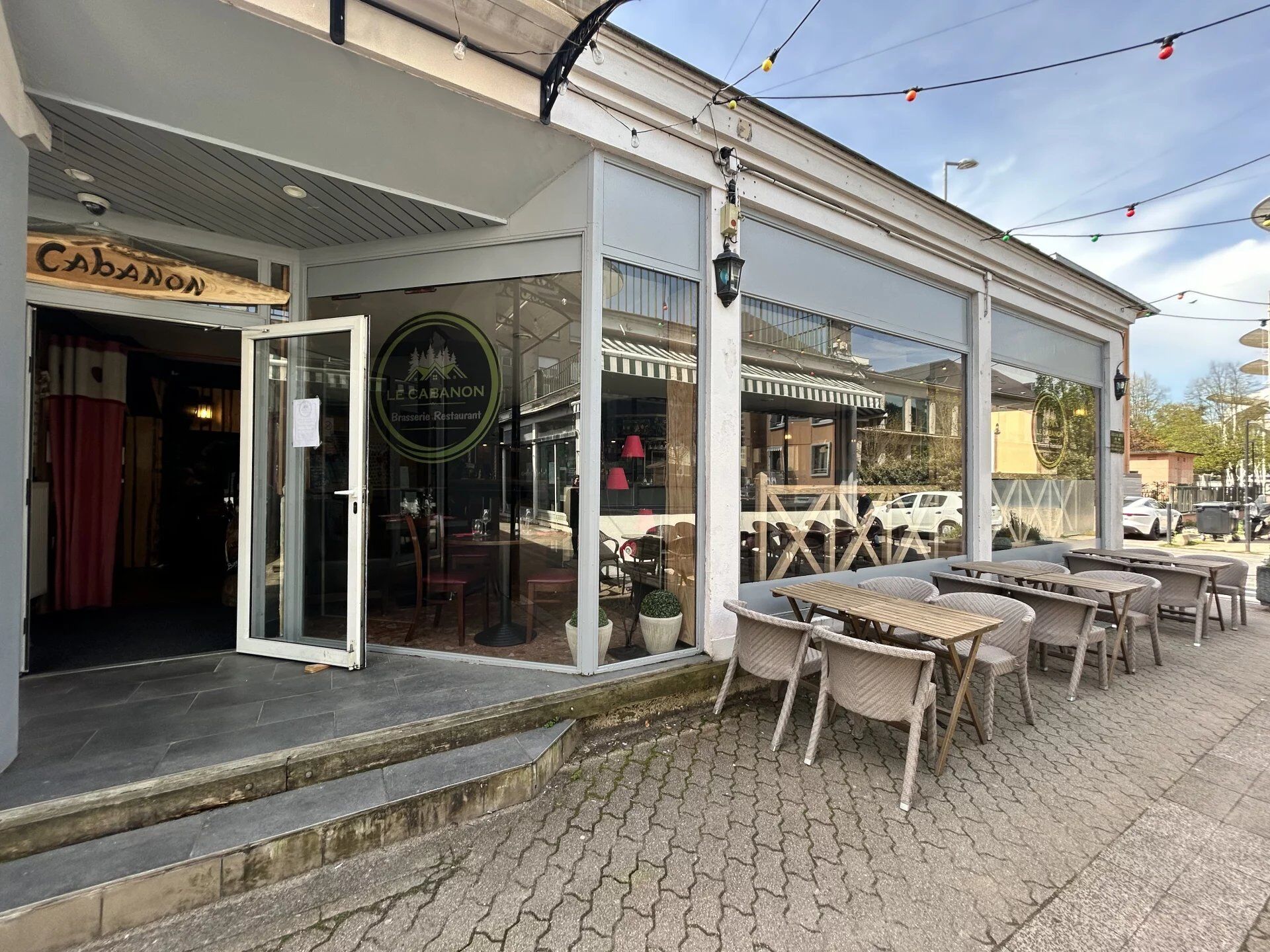 Vente Local commercial à Saint-Dié-des-Vosges · 232 000 €