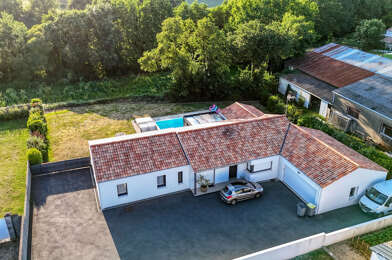 Maison 10 pièces 599000 €