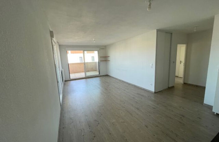 APPARTEMENT T3 AVEC TERRASSE ET ASCENSEUR AU DERNIER ETAGE A — photo 5