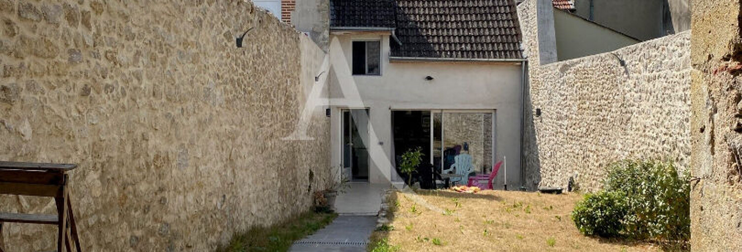 Maison 6 Pièces 167 m² à louer à Saint-Denis-de-l'Hôtel (45550)