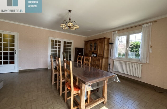 Maison familiale avec potentiel professionnel 295 m2 + terrain Sanssac l'Eglise — photo 4