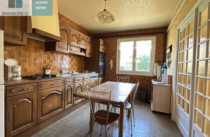 Maison familiale avec potentiel professionnel 295 m2 + terrain Sanssac l'Eglise — photo 5