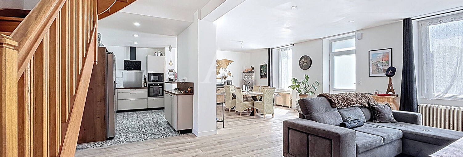 Maison 6 Pièces 141 m² à vendre à Villiers-Charlemagne (53170)