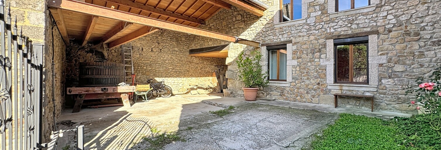 Maison 8 Pièces 204 m² à vendre à Saint-Appolinard (42520)