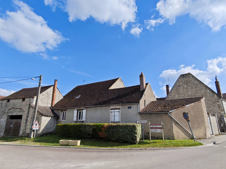 Maison de village au nord de l'Auxerrois — photo 1