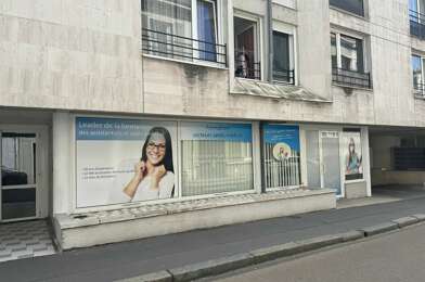 Commerce  4115 €