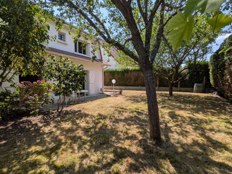 Centre-ville, maison 4/5 chambres avec jardin et garage — photo 1