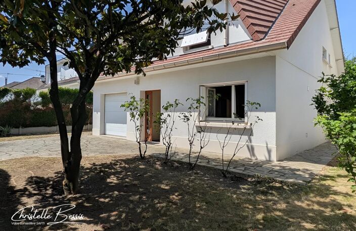 Centre-ville, maison 4/5 chambres avec jardin et garage — photo 2