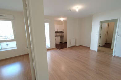Appartement 3 pièces 725 €