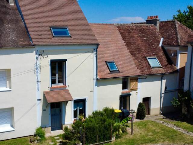 Maison briarde rénovée au calme absolu — photo du bien