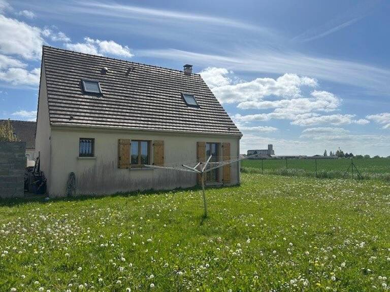 A 20min Evreux ,15 minutes D'Anet , Maison Familiale de 102m² — photo 1