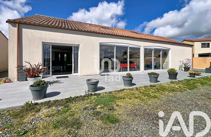 Vente Maison traditionnelle 8 pièces — photo 2