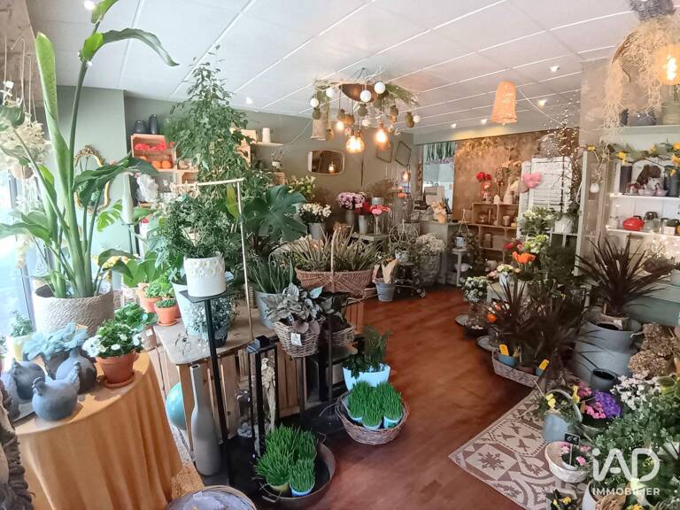 Vente Boutique/Local commercial 50 m&sup2; — photo 1