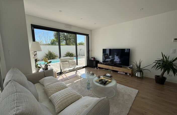 Contemporaine de 6 pièces principales — photo 2