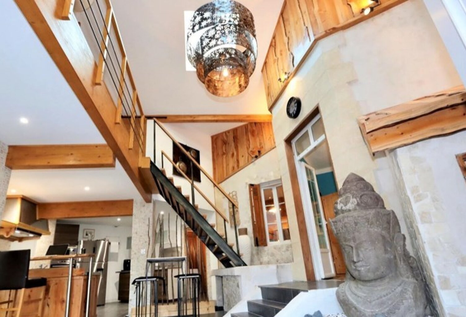 Villa de 6 pièces principales — photo 1