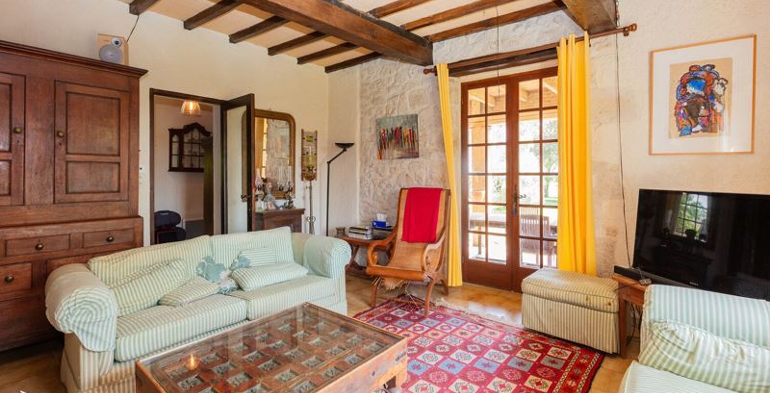 Maison en pierre de 10 pièces principales — photo 1