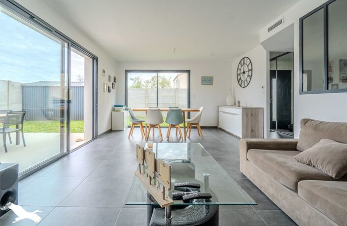 Contemporaine de 4 pièces principales — photo 2