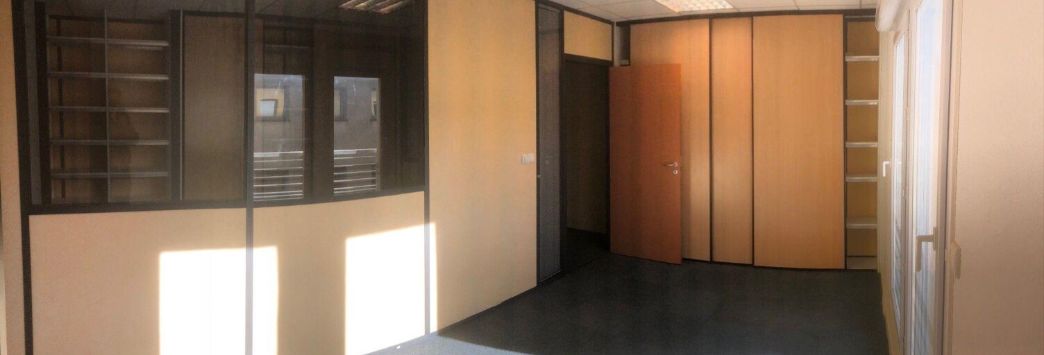 Bureau  20 m² à louer à Aix-en-Provence (13290)