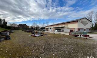 Commerce  960 m² à vendre à Saint-Béron (73520)