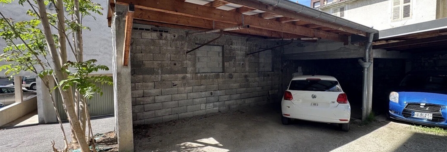 Garage  33 m² à vendre à Aix-les-Bains (73100)