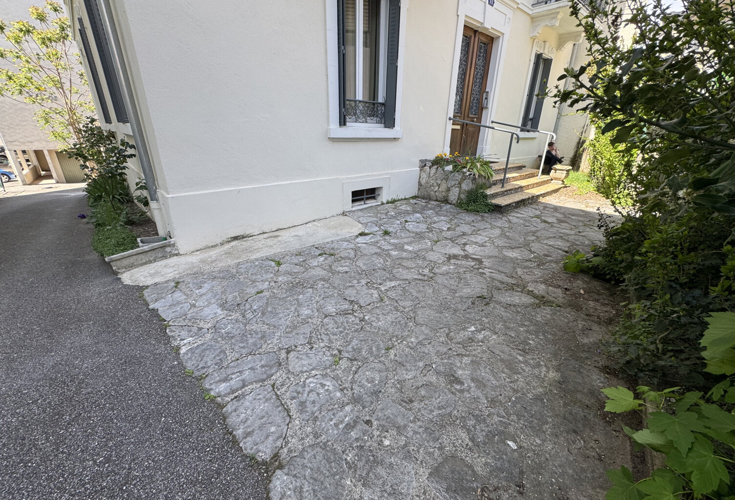 Places de parking Aix les bains — photo 1