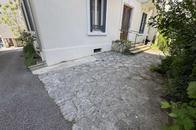Garage  22000 €