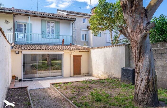 Maison de ville de 7 pièces principales — photo 2