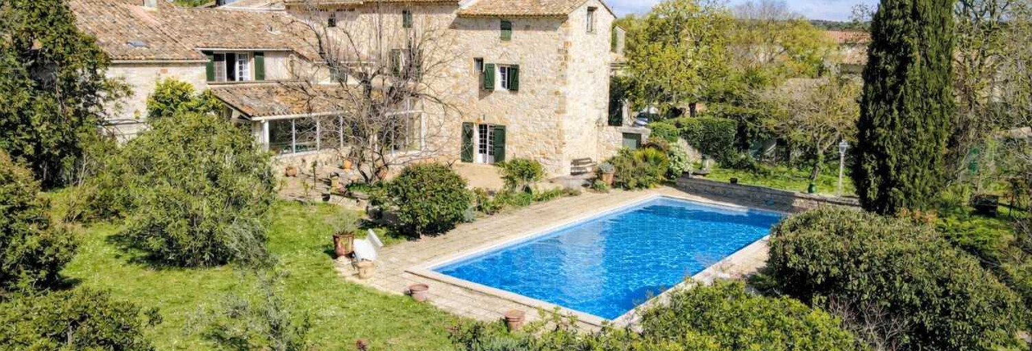 Maison 11 Pièces 249 m² à vendre à Uzès (30700)