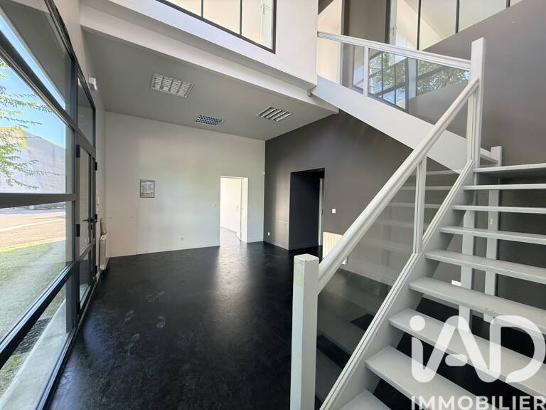 Vente Immeuble 239 m&sup2; — photo 1