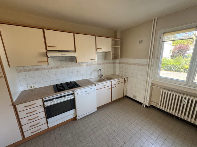 F3 - VIVARAIZE AVEC GARAGE ET CAVE — photo du bien