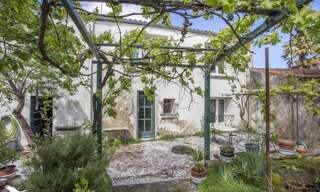 Maison 7 Pièces 146 m² à vendre à Saint-Laurent-de-la-Prée (17450)