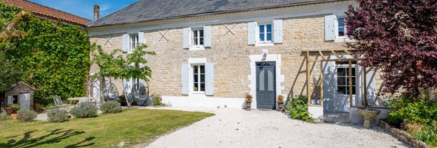 Maison 6 Pièces 189 m² à vendre à Néré (17510)