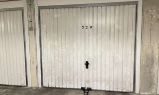 Garage   m² à vendre à Marseille 8 (13008)