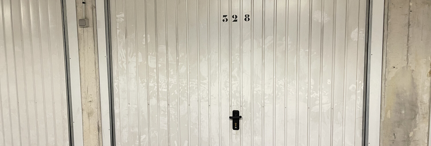 Garage   m² à vendre à Marseille 8 (13008)