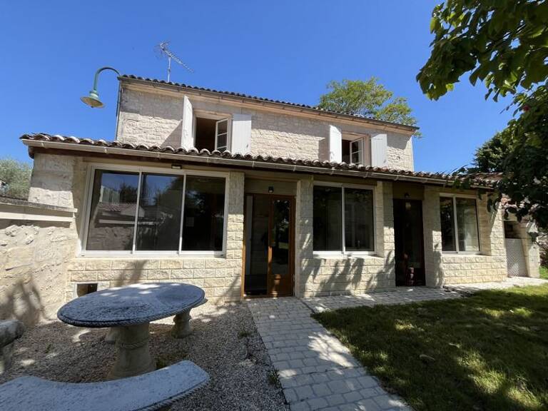 Maison en pierre de 5 pièces principales — photo 1
