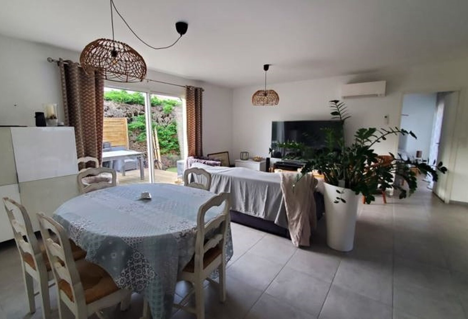 Contemporaine de 5 pièces principales — photo 1
