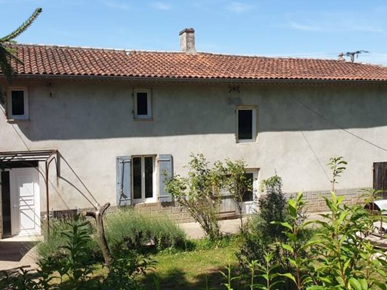 Maison en pierre de 6 pièces principales — photo 1
