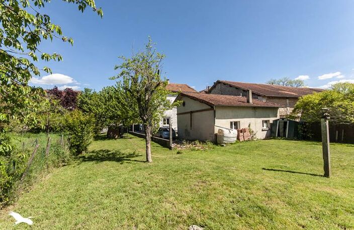 Vente maison 6 pièces 134 m² Villetoureix (24600) — photo 2
