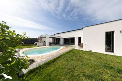 Maison 6 pièces 439892 €
