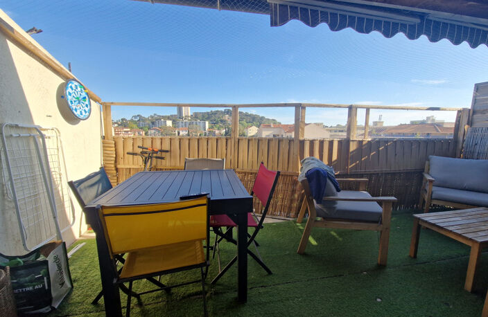 Duplex lumineux dernier étage avec terrasses Toulon — photo 2