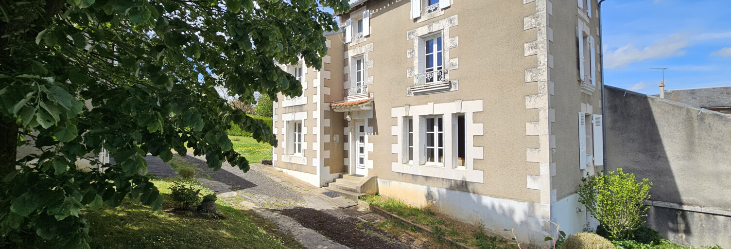 Maison 4 Pièces 210 m² à vendre à Vouneuil-sous-Biard (86580)