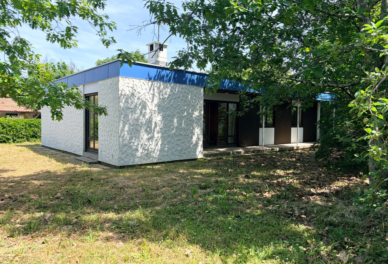 Belle maison à toit plat - Vayres — photo 1