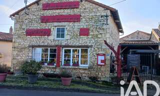 Commerce  222 m² à vendre à Usson-du-Poitou (86350)