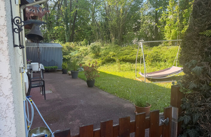 A VENDRE IMMEUBLE DE RAPPORT COMPOSE DE T4 - CHALLES LES EAU — photo 4