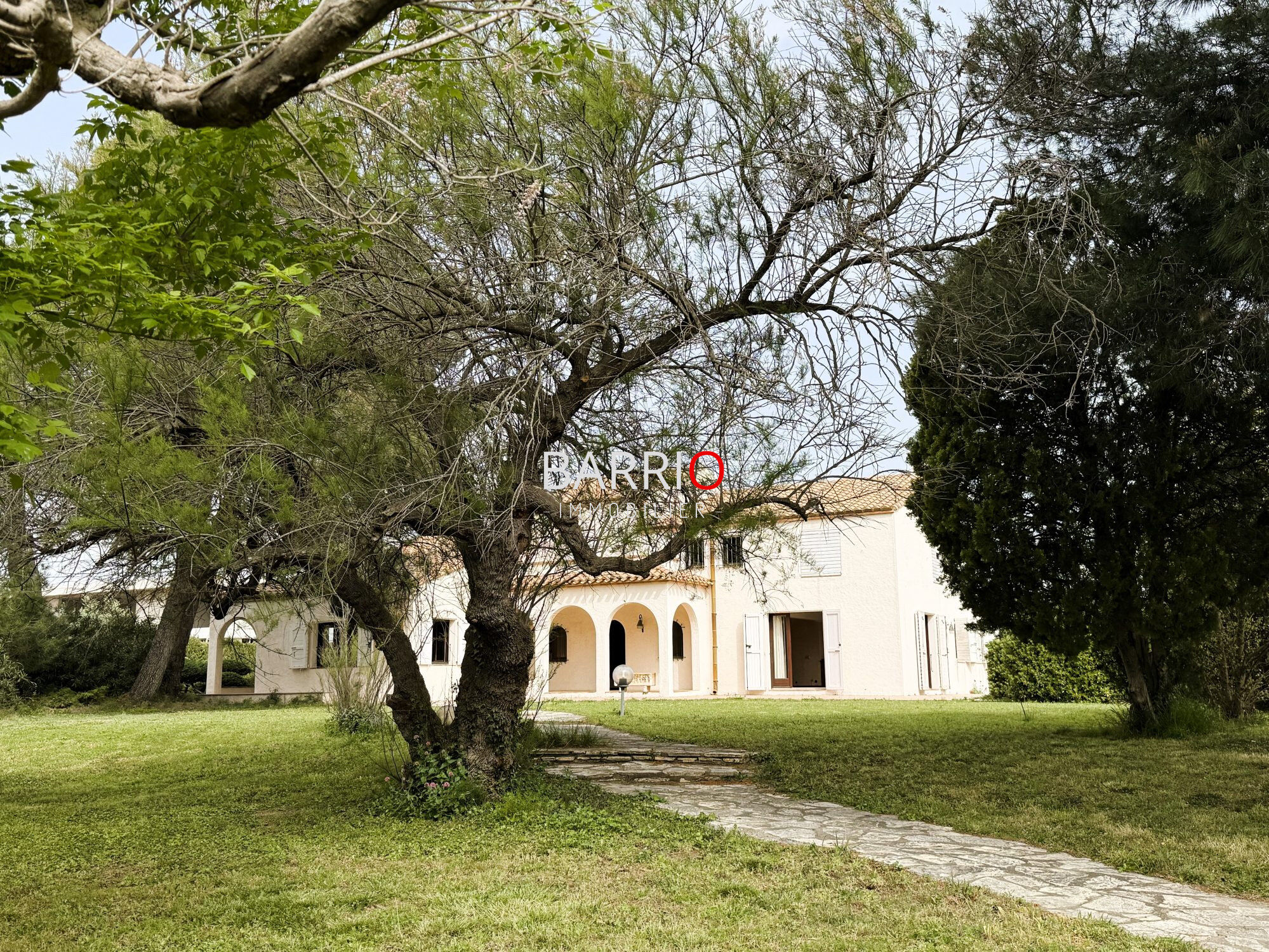 Villa / Maison  T10 à vendre Perpignan 66000