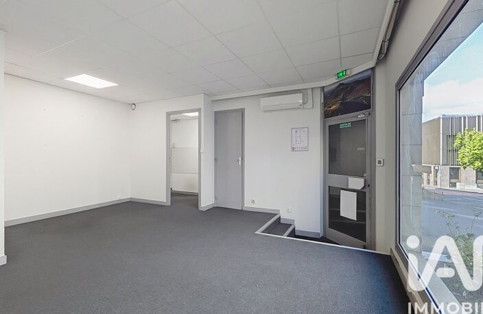Vente Boutique/Local commercial 100 m&sup2; — photo 5