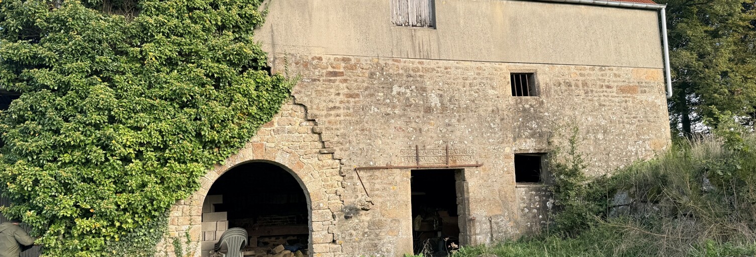 Terrain  40158 m² à vendre à Vire Normandie (14500)